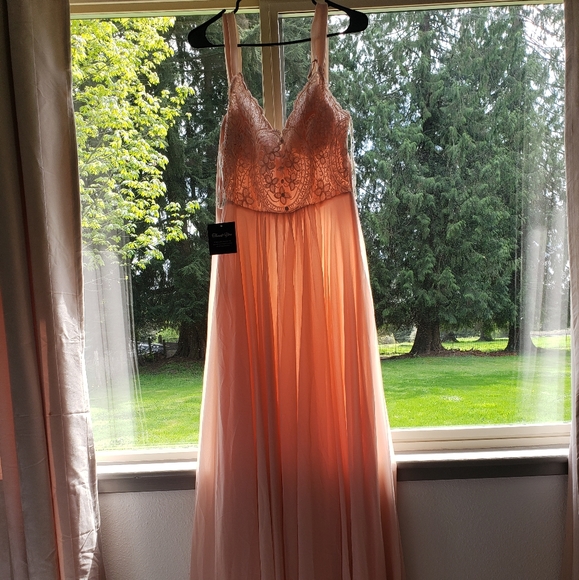 Light pink-peach lace tulle dress - Picture 2 of 2